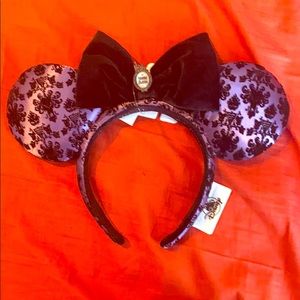 Haunted Mansion Minnie ears